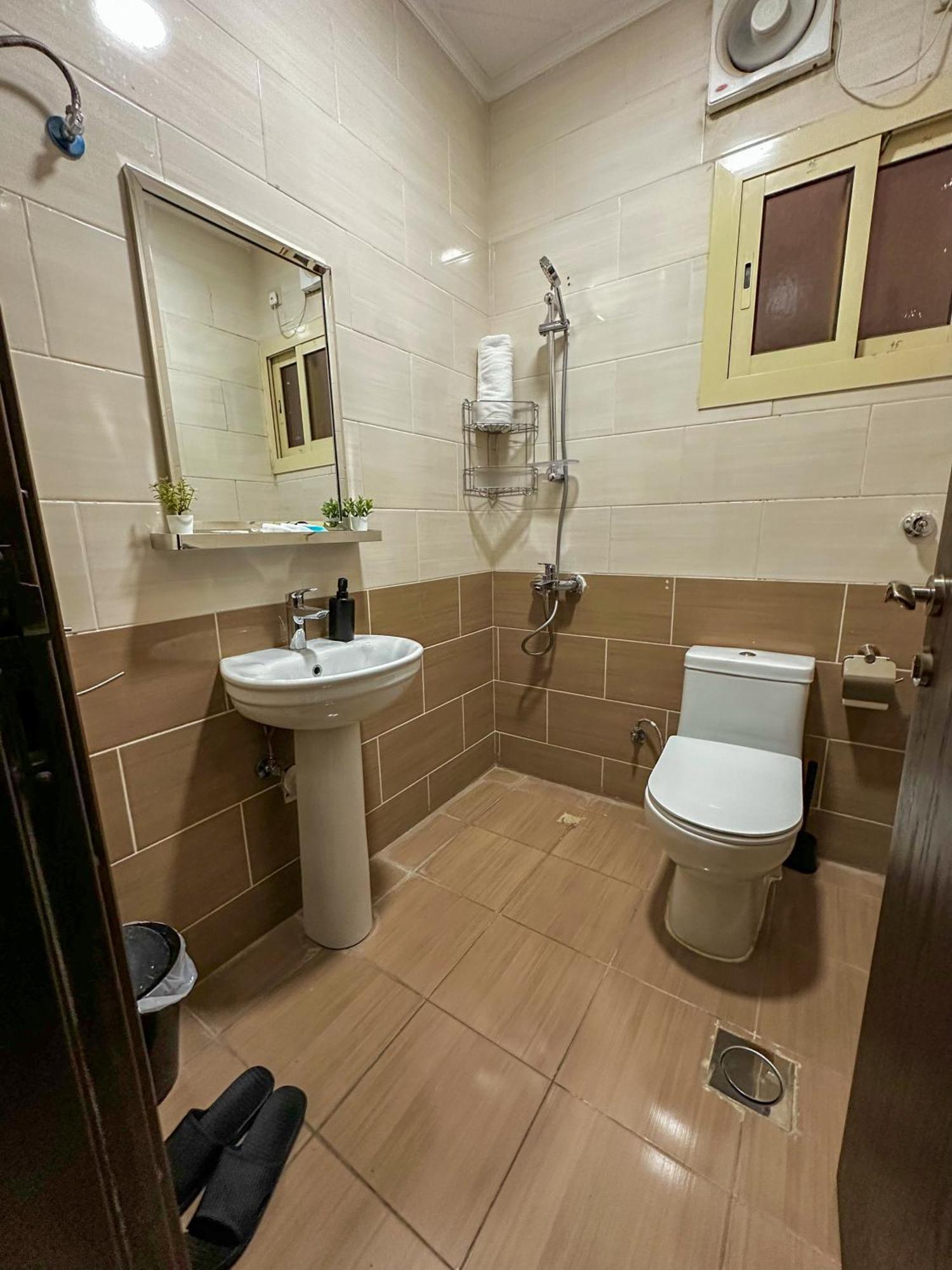3 Bedrooms In Makkah Apartment