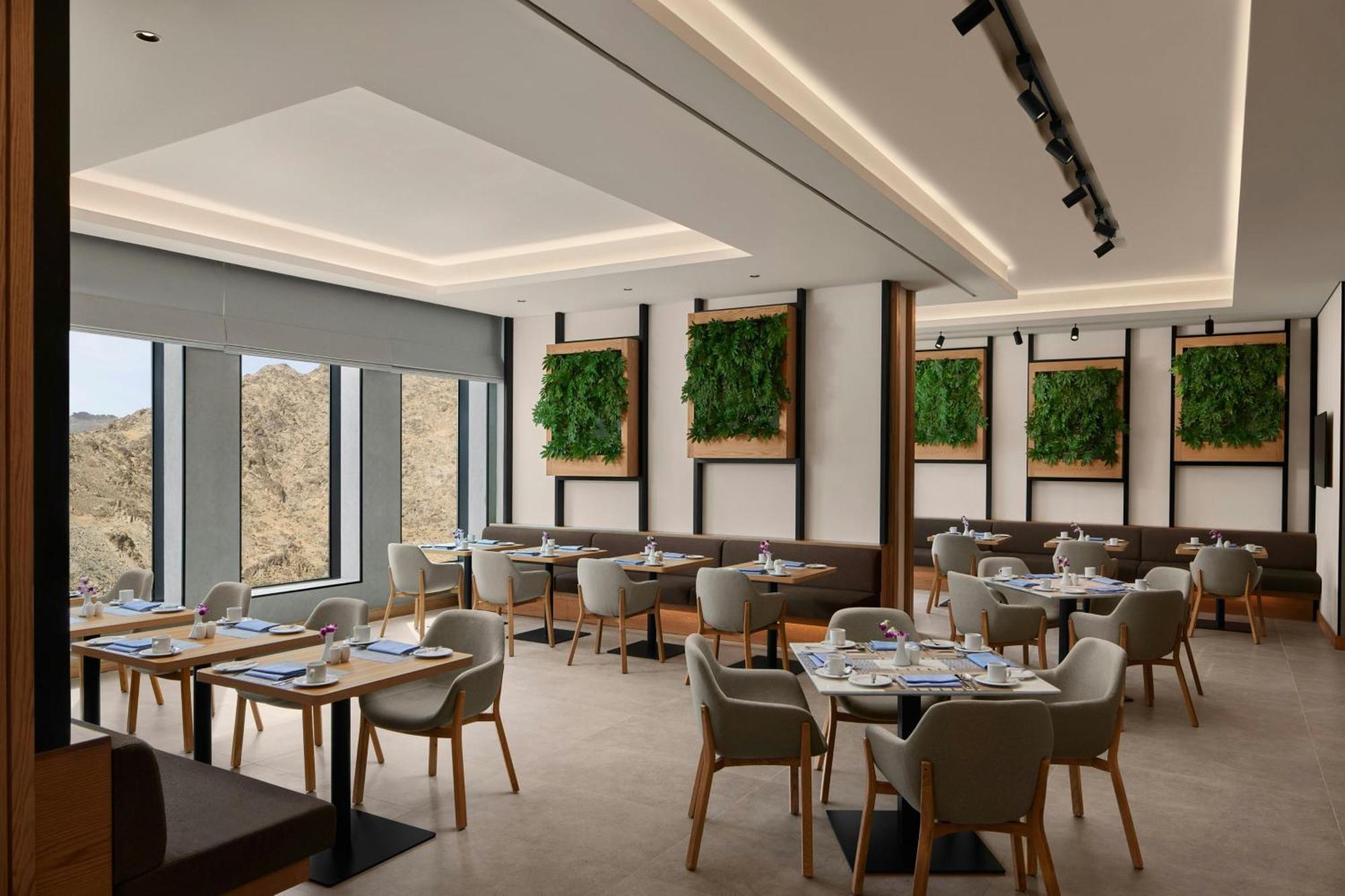 Hotel Courtyard By Marriott Makkah Mecca