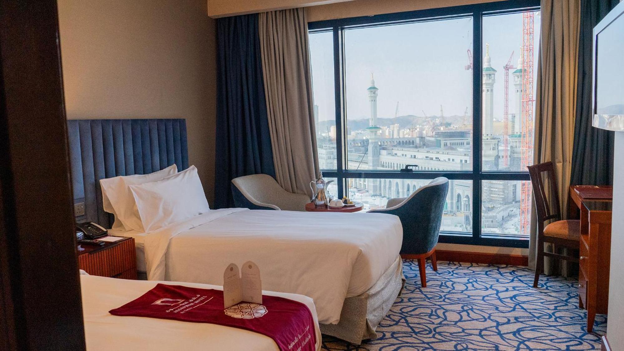 Al Safwah First Tower 1 5*