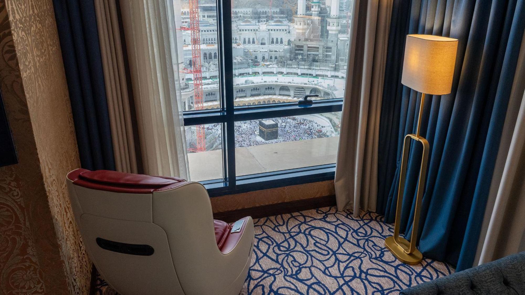 Al Safwah First Tower 1 Hotel 5*