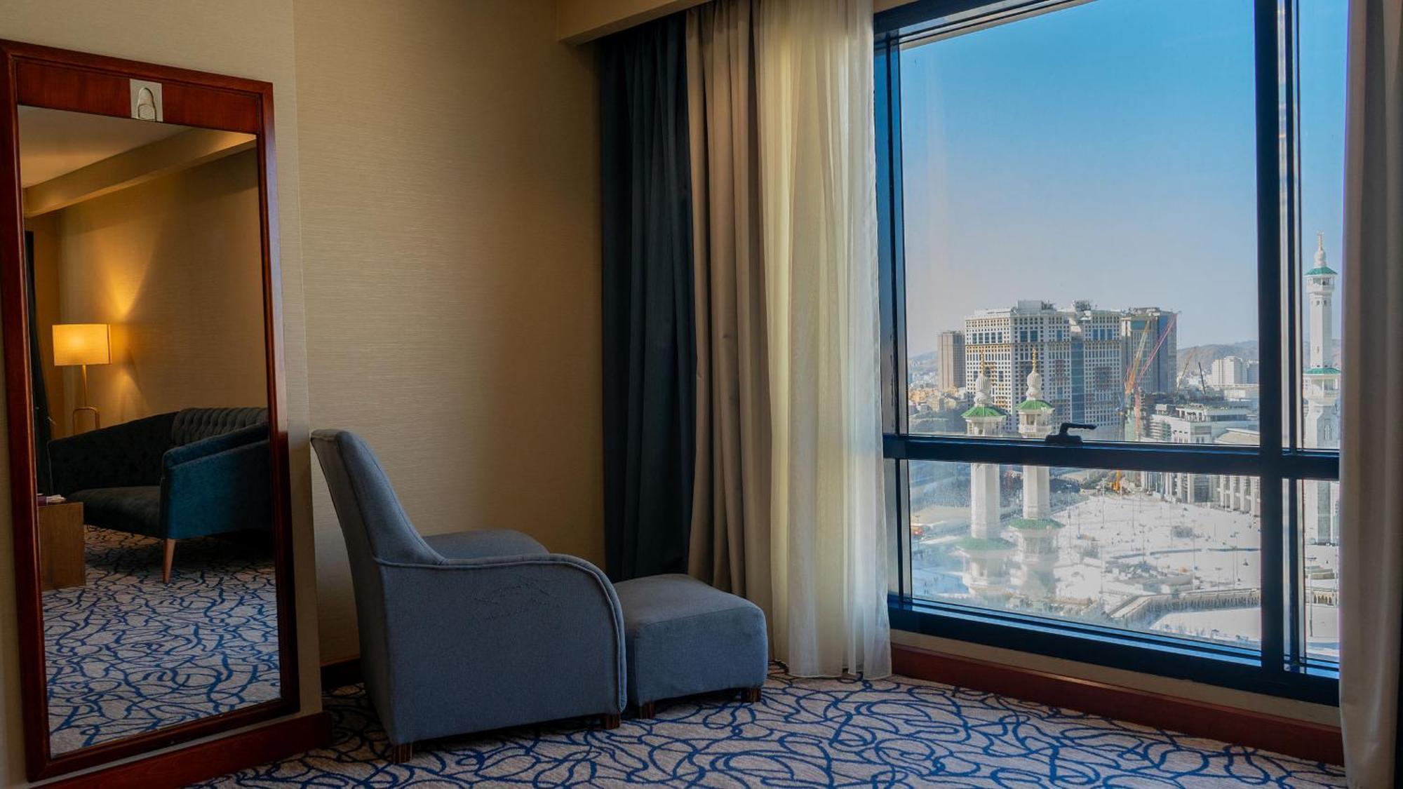 Al Safwah First Tower 1 5*