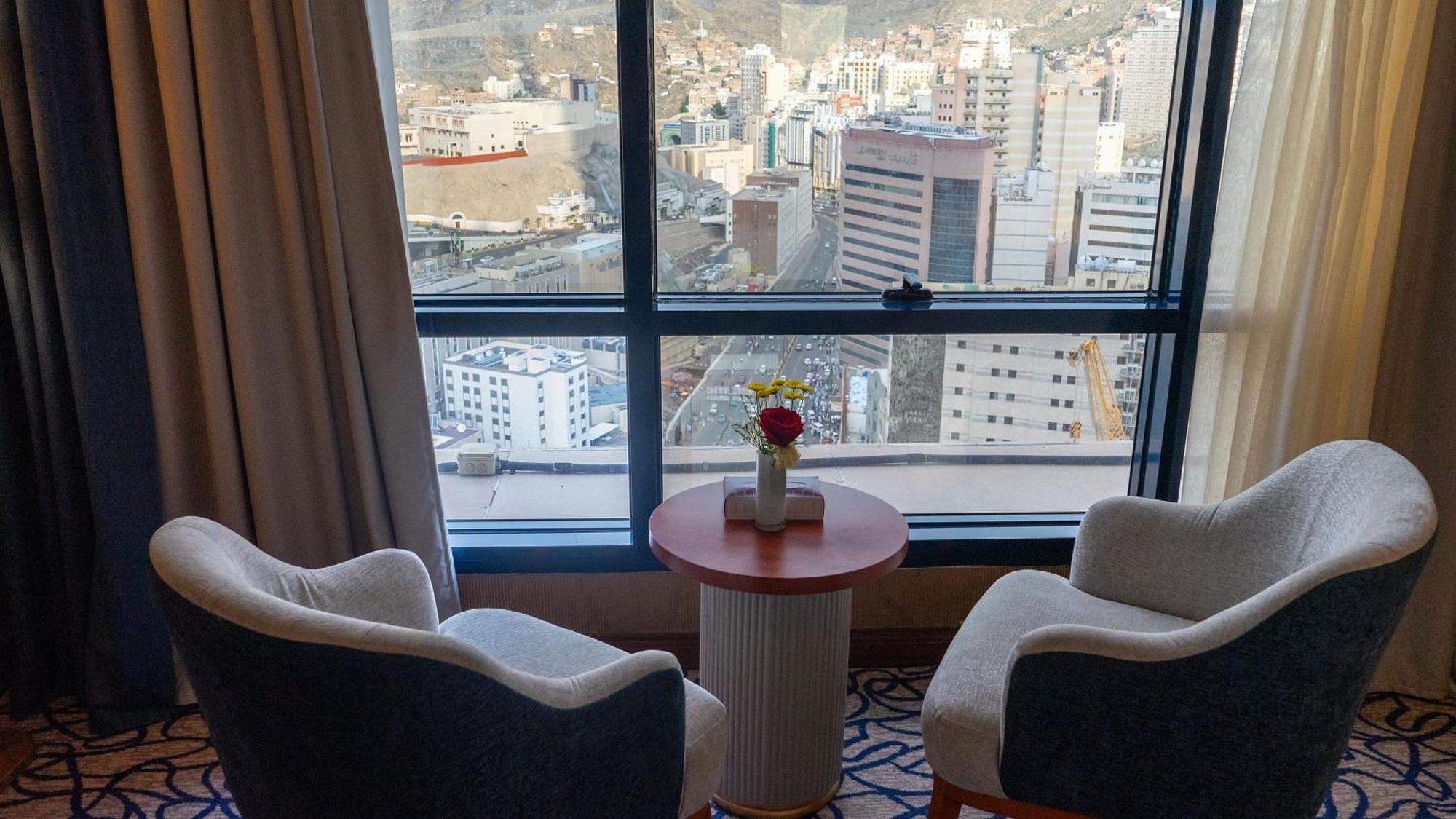 Al Safwah First Tower 1 Hotel