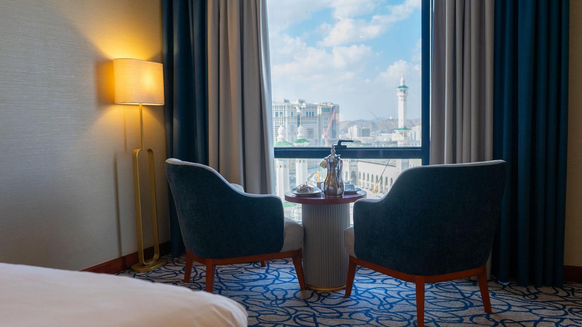 Hotel Al Safwah First Tower 1
