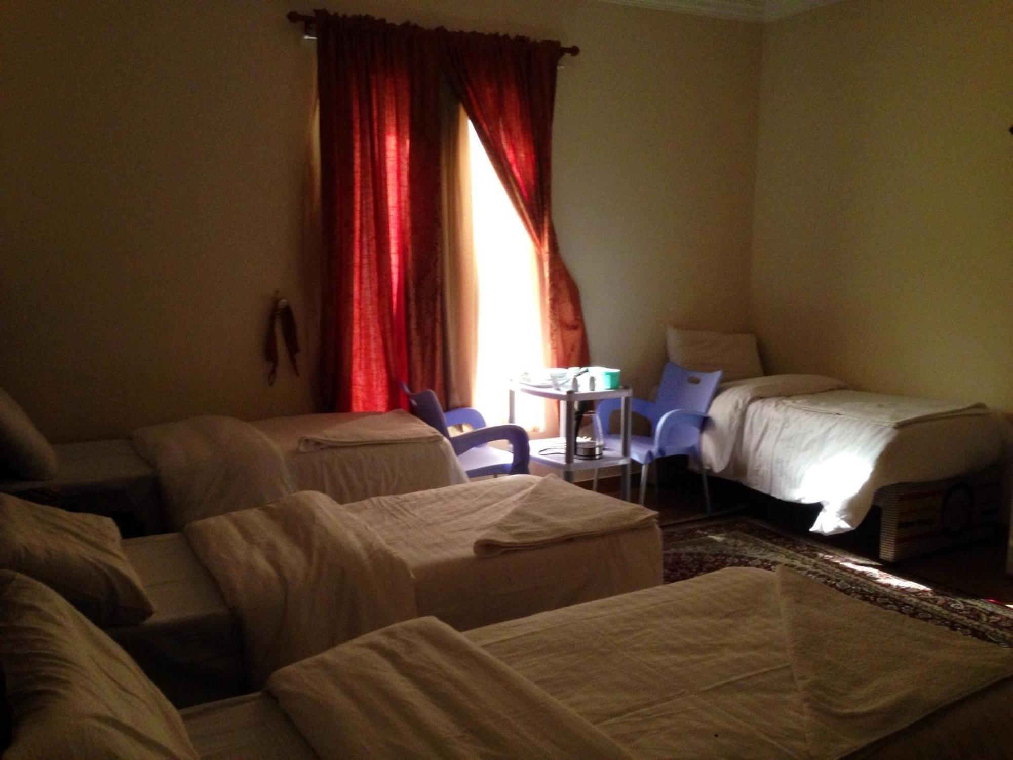 Qasr Al Azizia Hotel