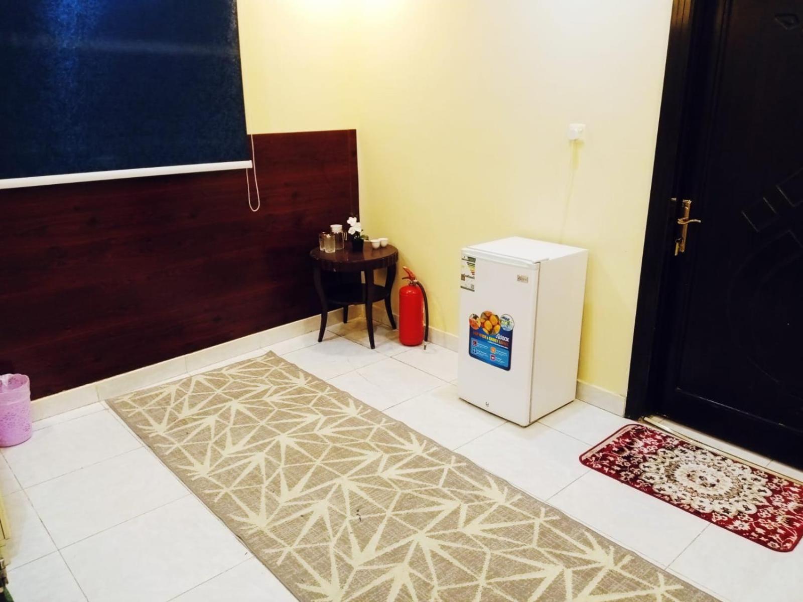 Salaam Hotel *