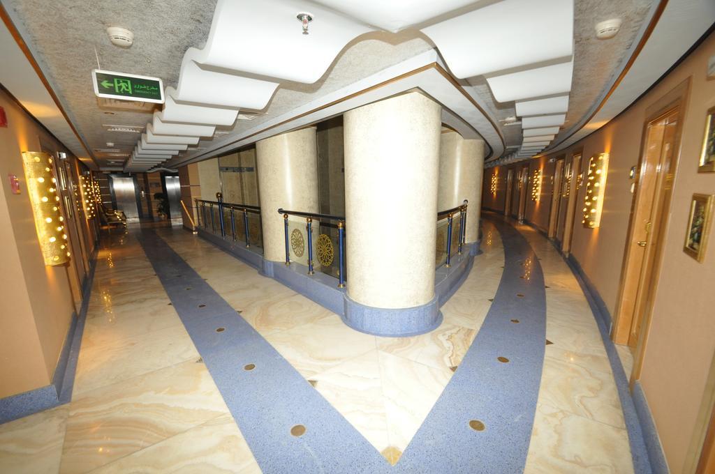 Hotel Montana Al Azizia 4*