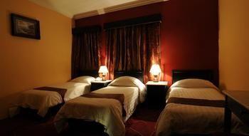 Zahra White Palace Hotel