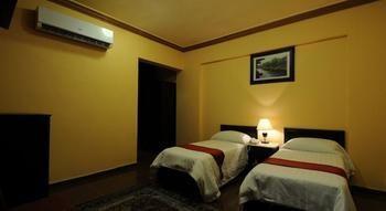 Zahra White Palace Hotel