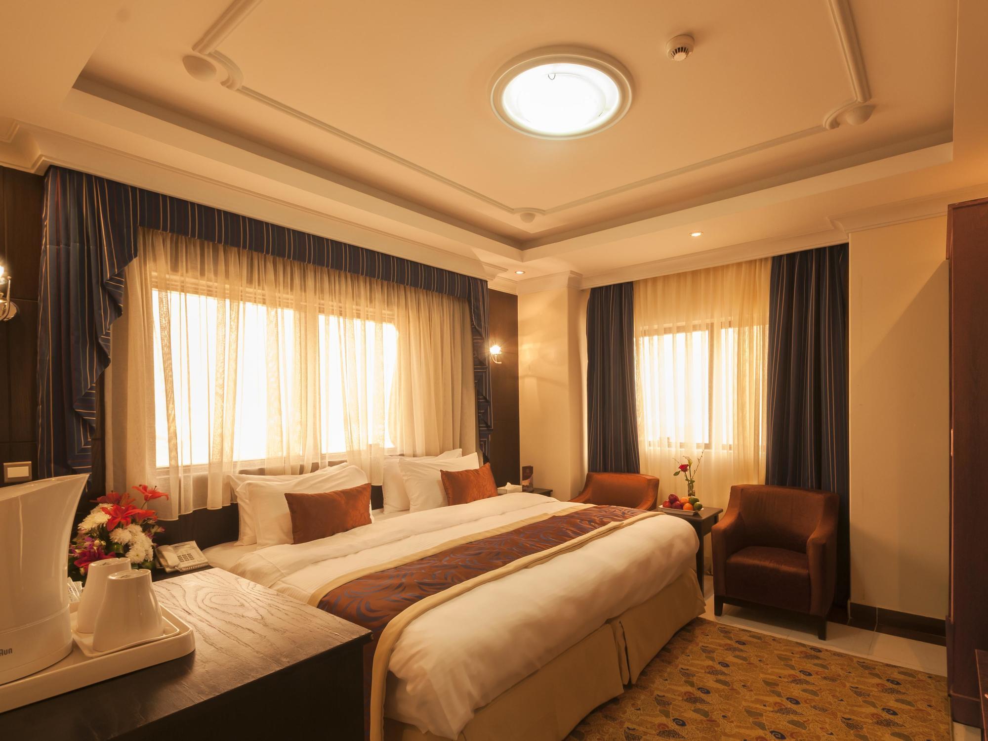 Platinum Abraj Al Ehsan Hotel 3*