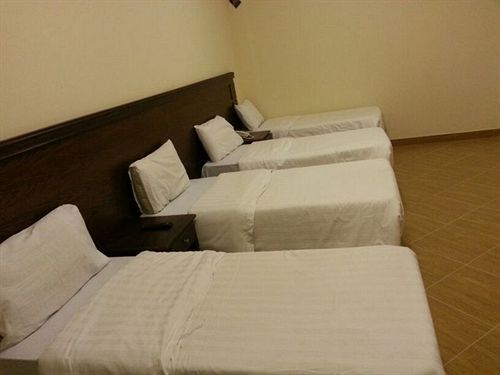 Hotel Qasr Al Azizia 3*