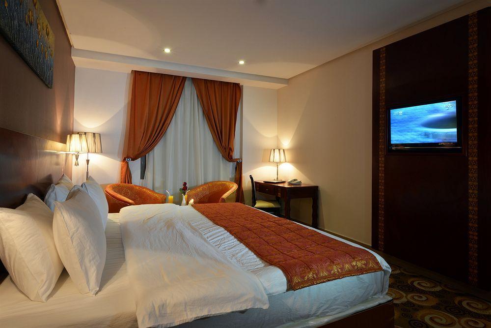 Reef Global Hotel 4*