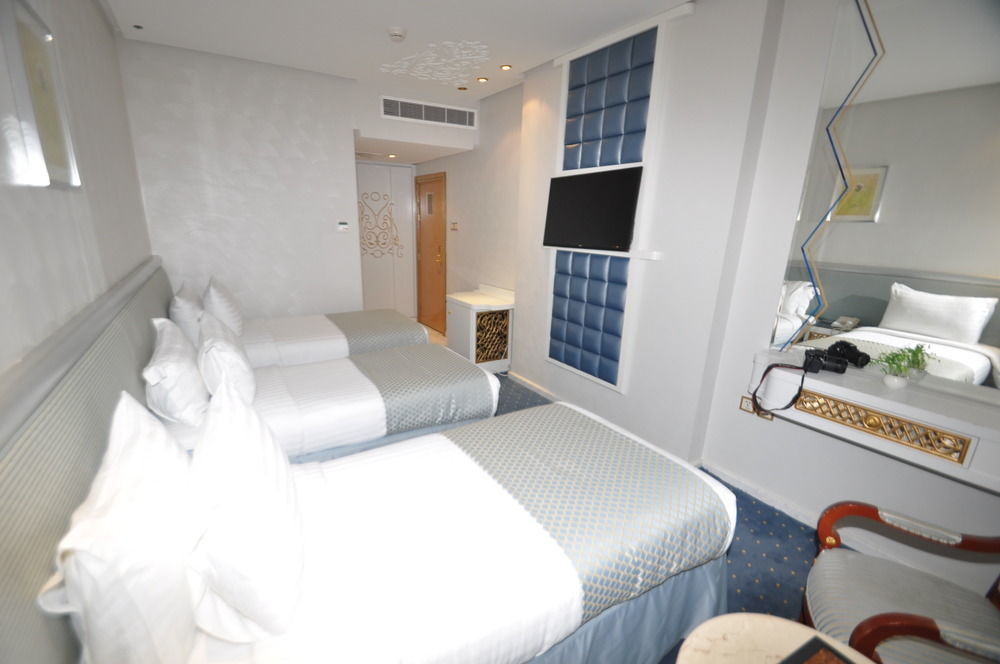 Hotel Montana Al Azizia 4*