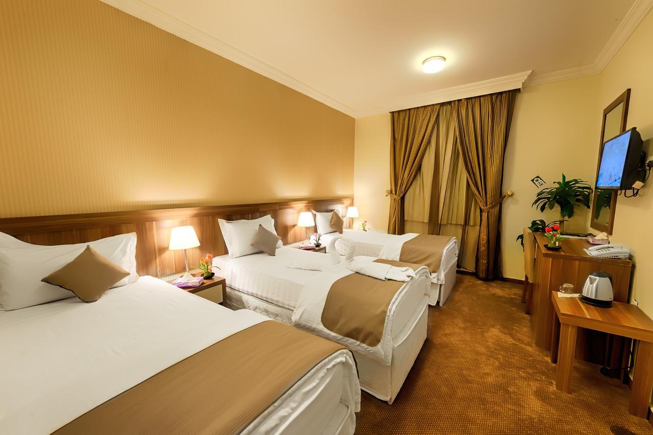 Hotel Thrawat Al Rawdah 2*