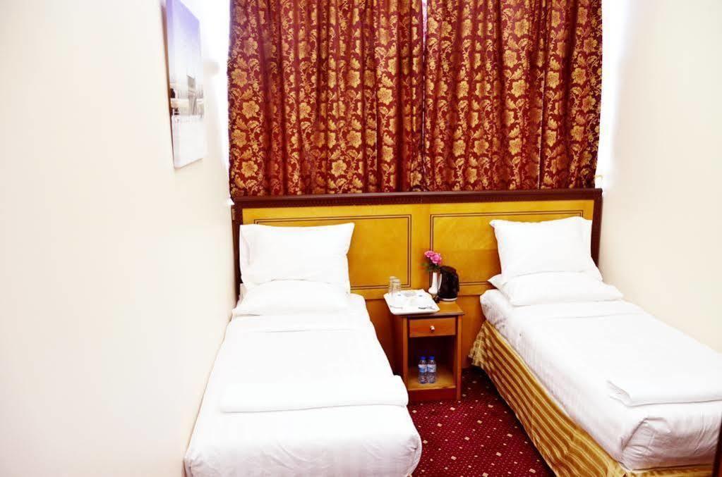 Hotel Anwar Al Deafah *