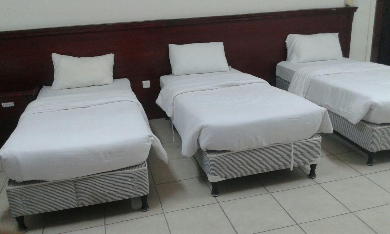 Jawharah Al Makhdoom Hotel *