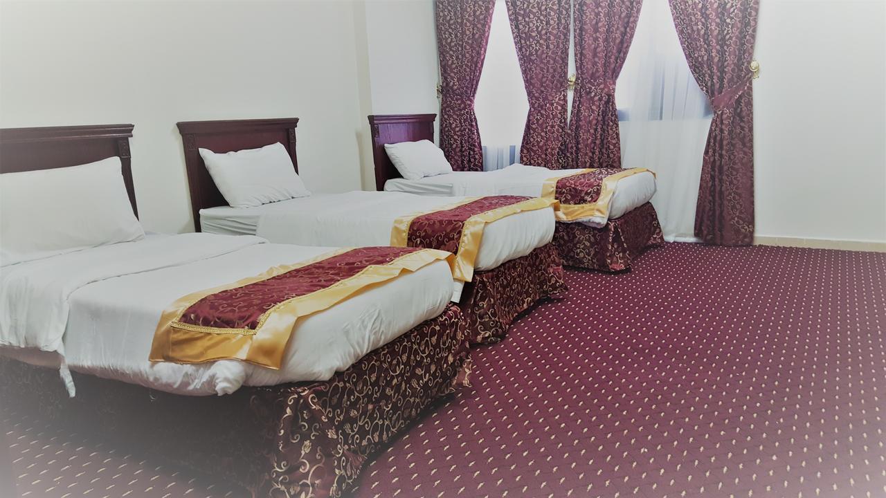 Jawharah Al Makhdoom Hotel *