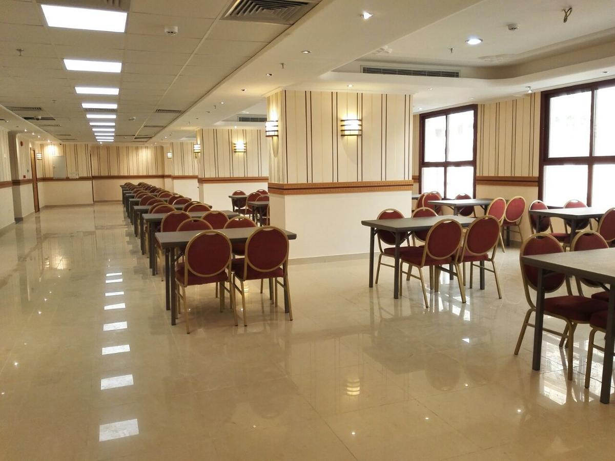 Hotel Al Fajr Al Badea 6 3*