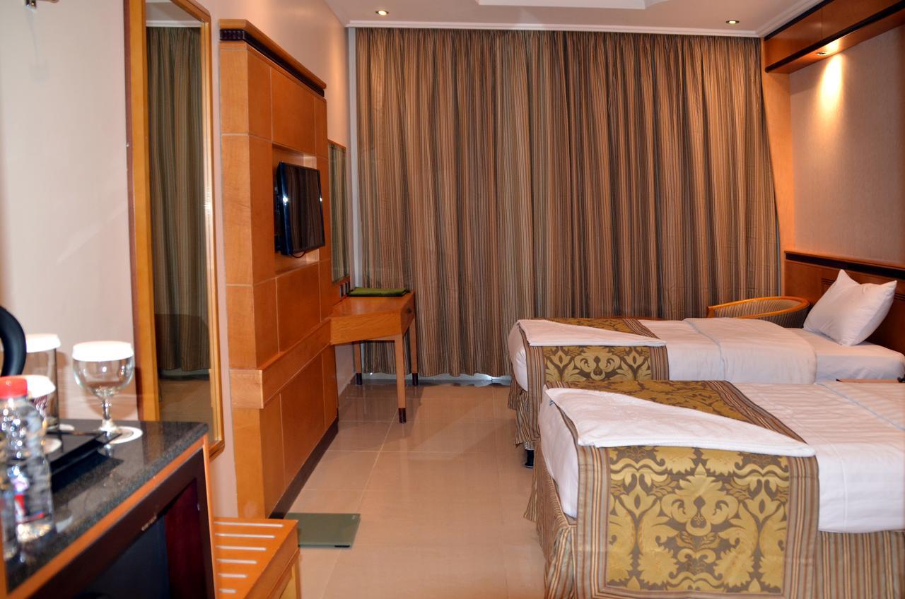 Hotel Al Fajr Al Badea 6 3*