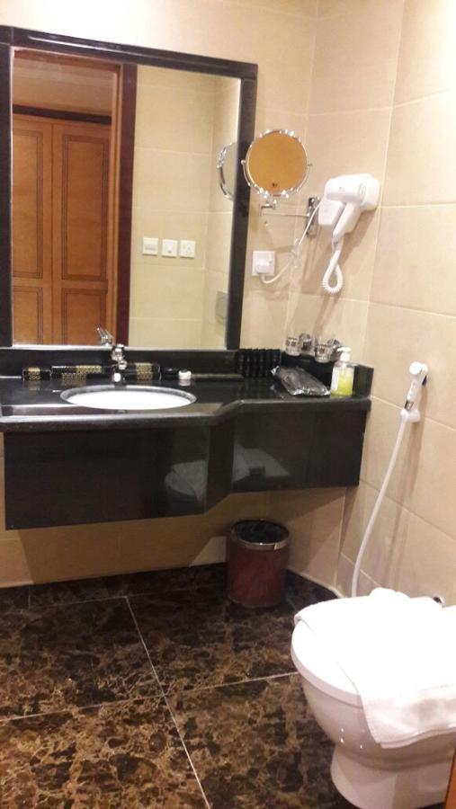Hotel Al Fajr Al Badea 6 3*