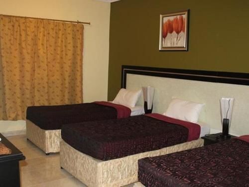 Hotel Rawasi Al Barakah 3*