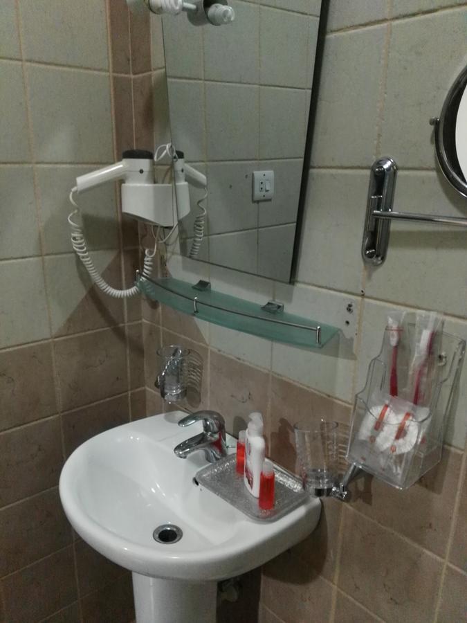 Loloat Al Aseel Hotel