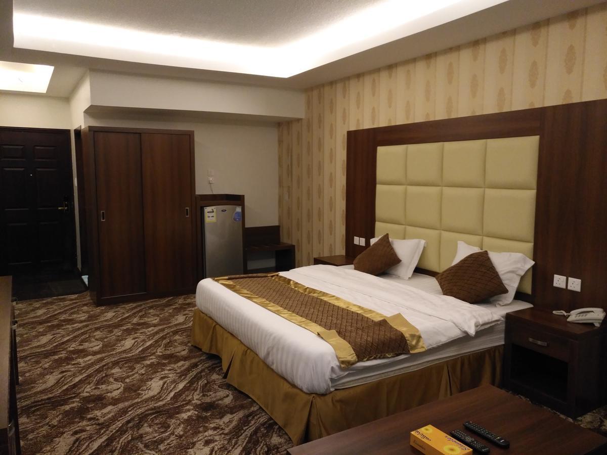 Crown Glory Suites 4* Mecca
