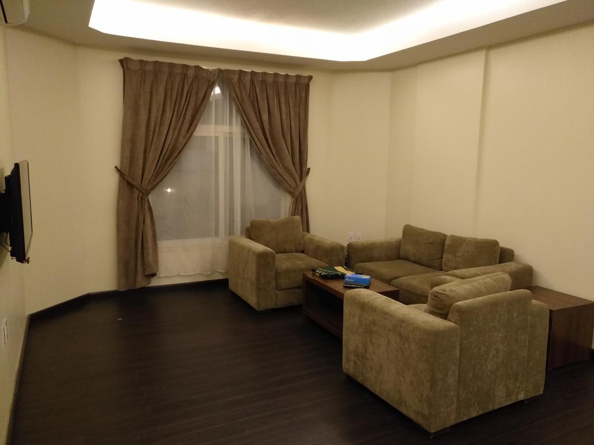 Crown Glory Suites 4*