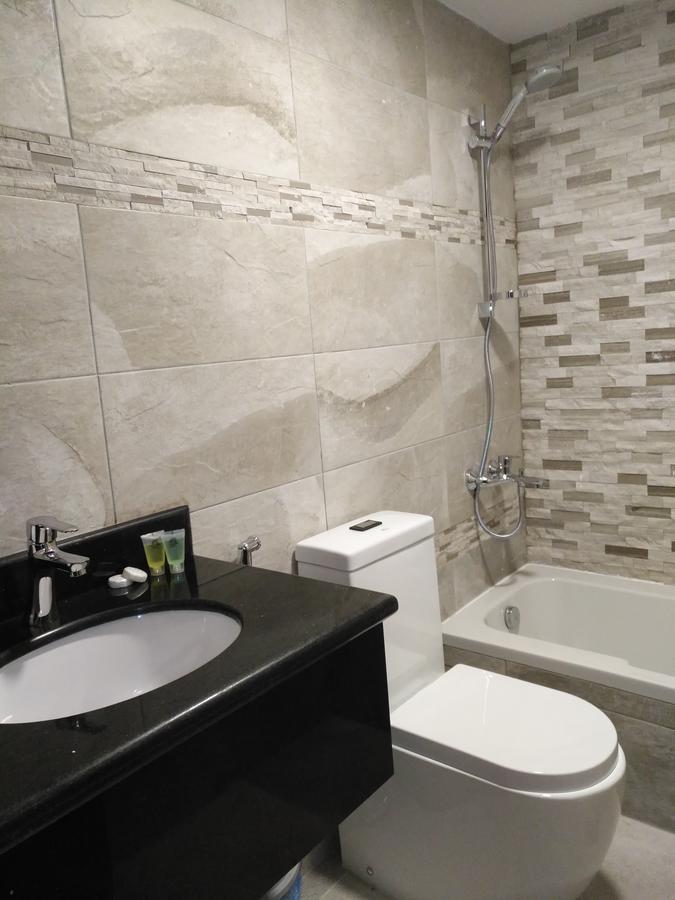 Aparthotel Crown Glory Suites 4*