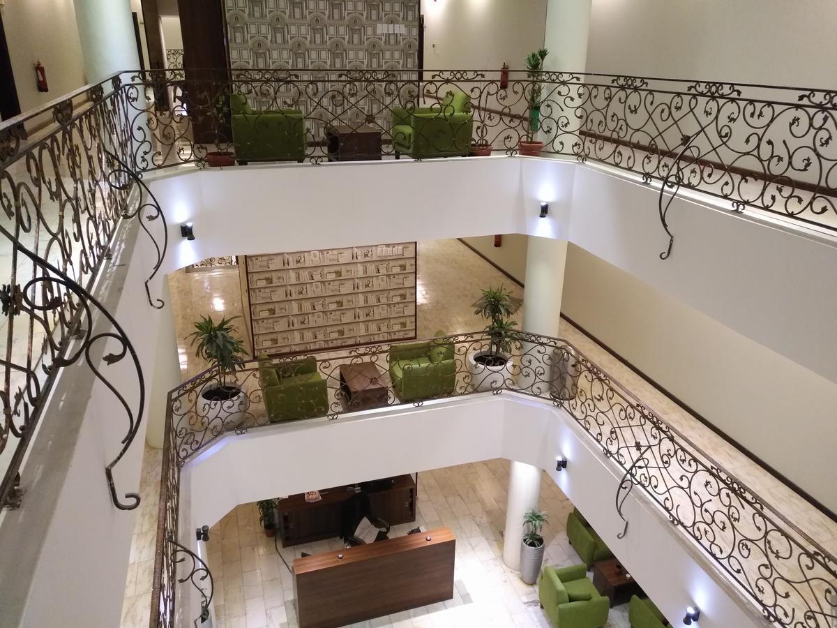 Aparthotel Crown Glory Suites