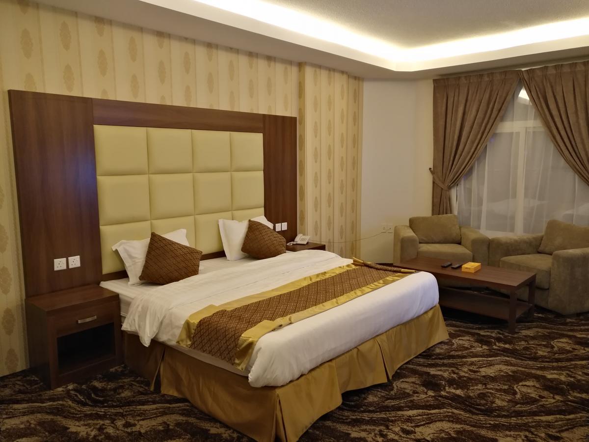 Crown Glory Suites Aparthotel 4*