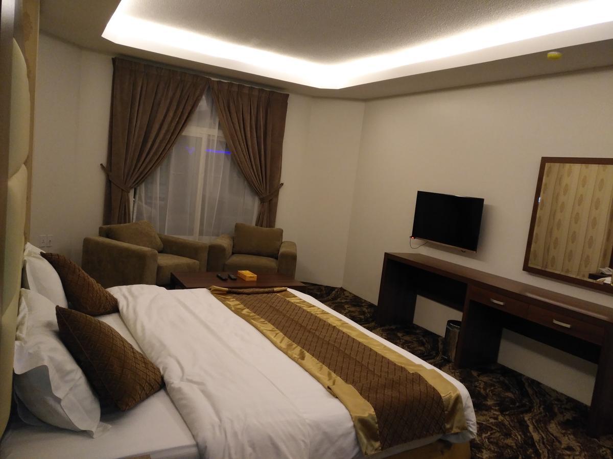 Crown Glory Suites Aparthotel 4*