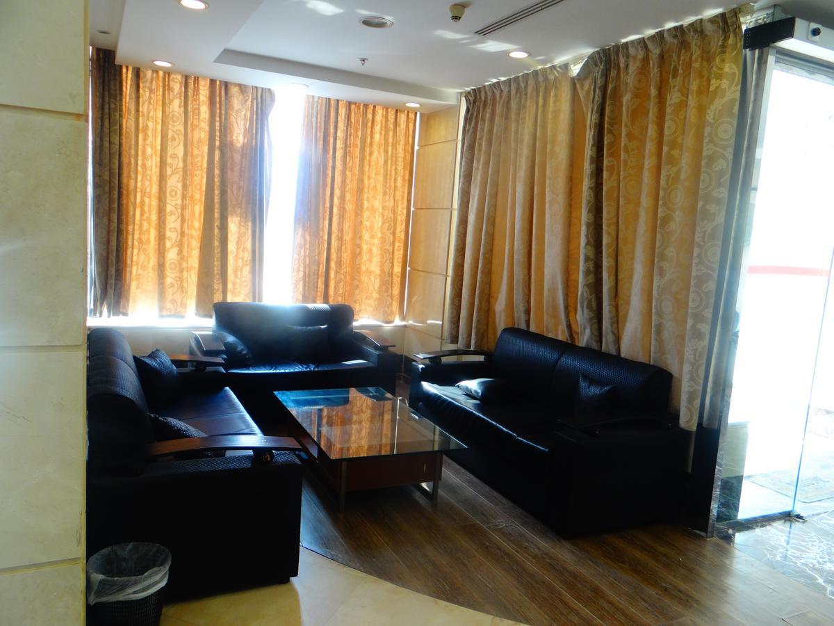 Aram Almasi Hotel *