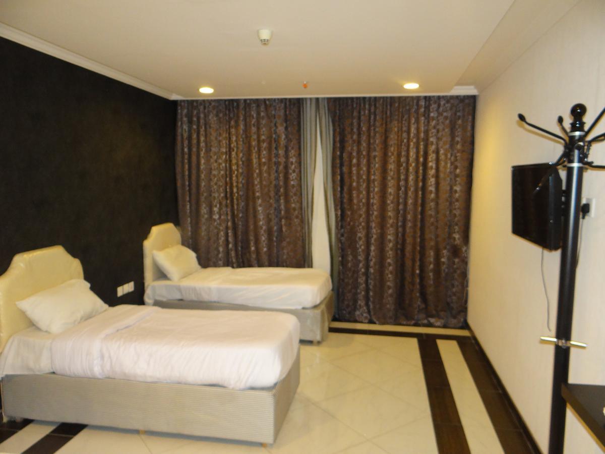 Hotel Aram Almasi Hotel