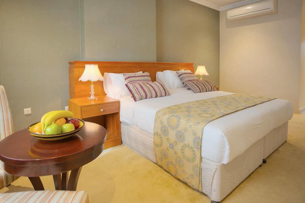 Barakat Burhan 4*