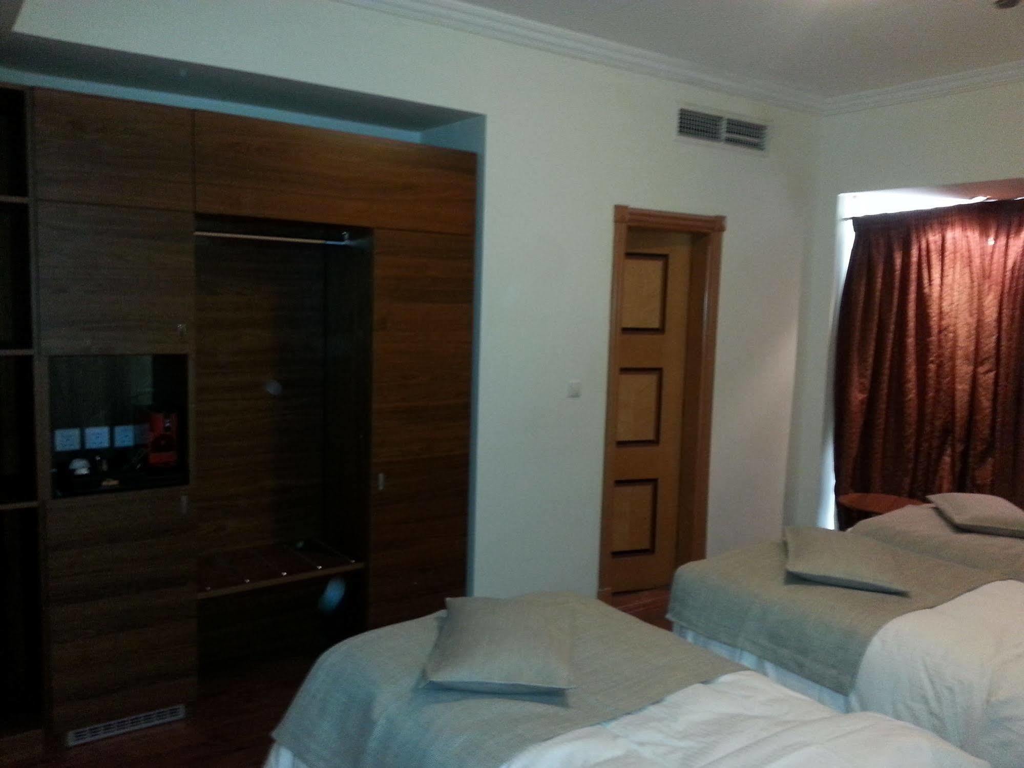 Al Thuria Grand Hotel