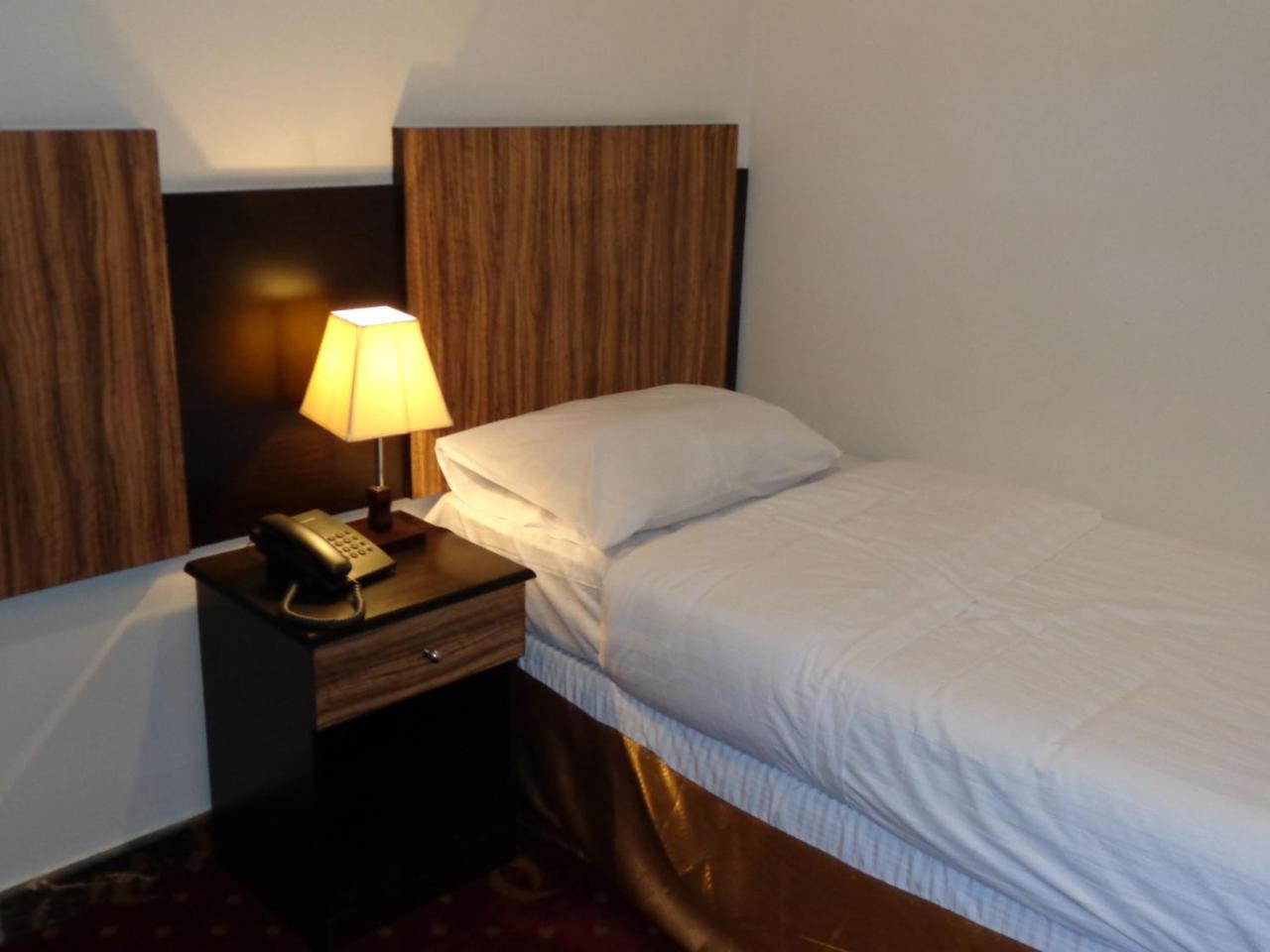 Hotel Ekram Al Mansor