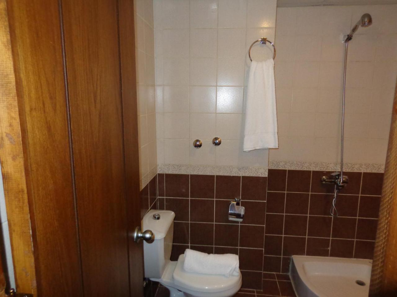 Ekram Al Mansor Hotel 2*