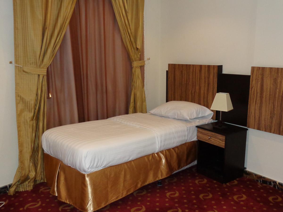 Ekram Al Mansor Hotel 2*