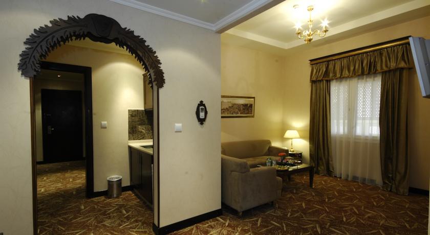 Manazel Al Ain 5*