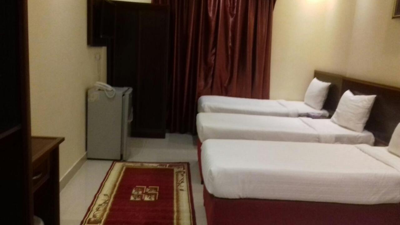 Hotel فندق تيماء الششة *