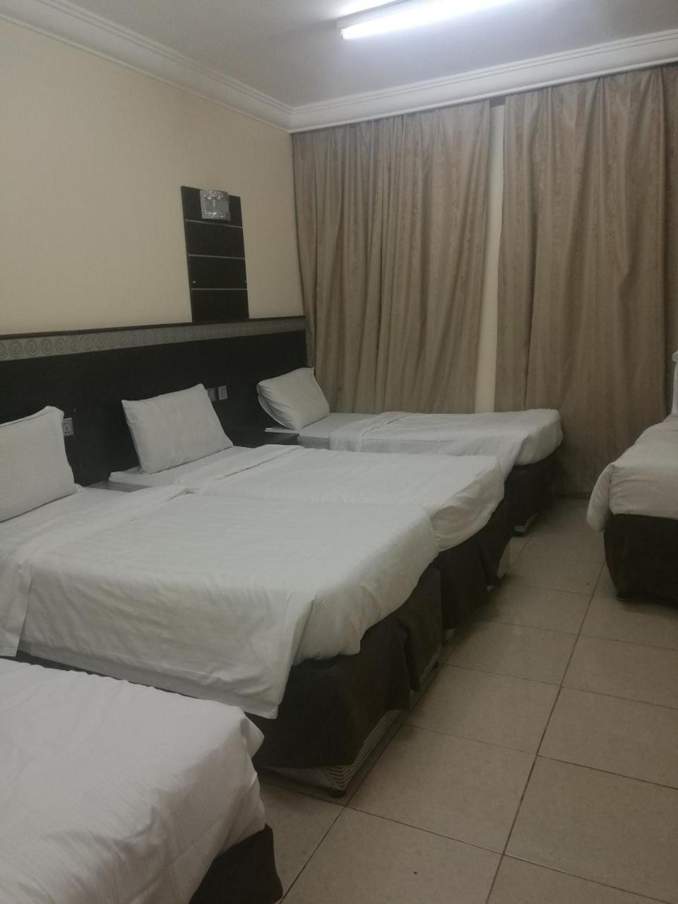 Dar Om Al Qura Al Thahabi Hotel