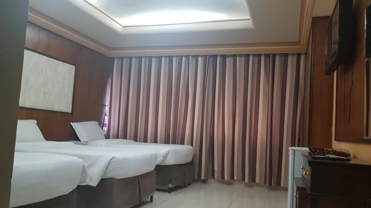 Dar Om Al Qura Al Thahabi Hotel *