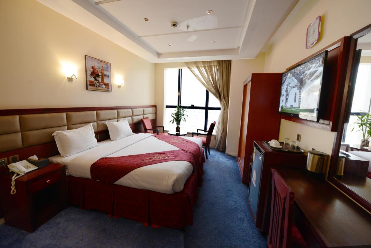 Al Waleed Tower 3*