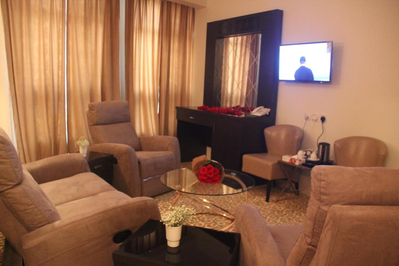 Hotel Al Bayraq Hotel