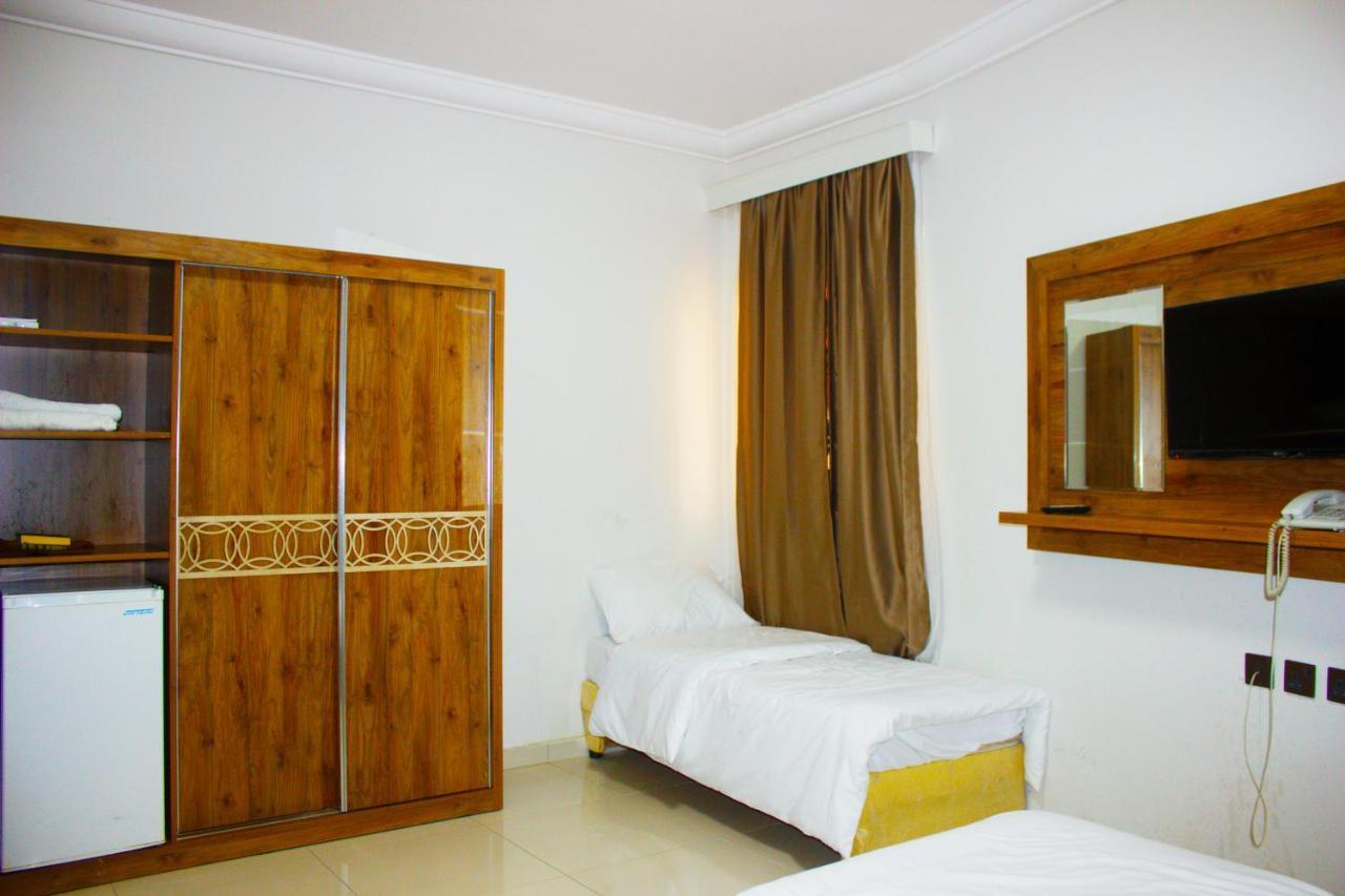 Orasia Hotel