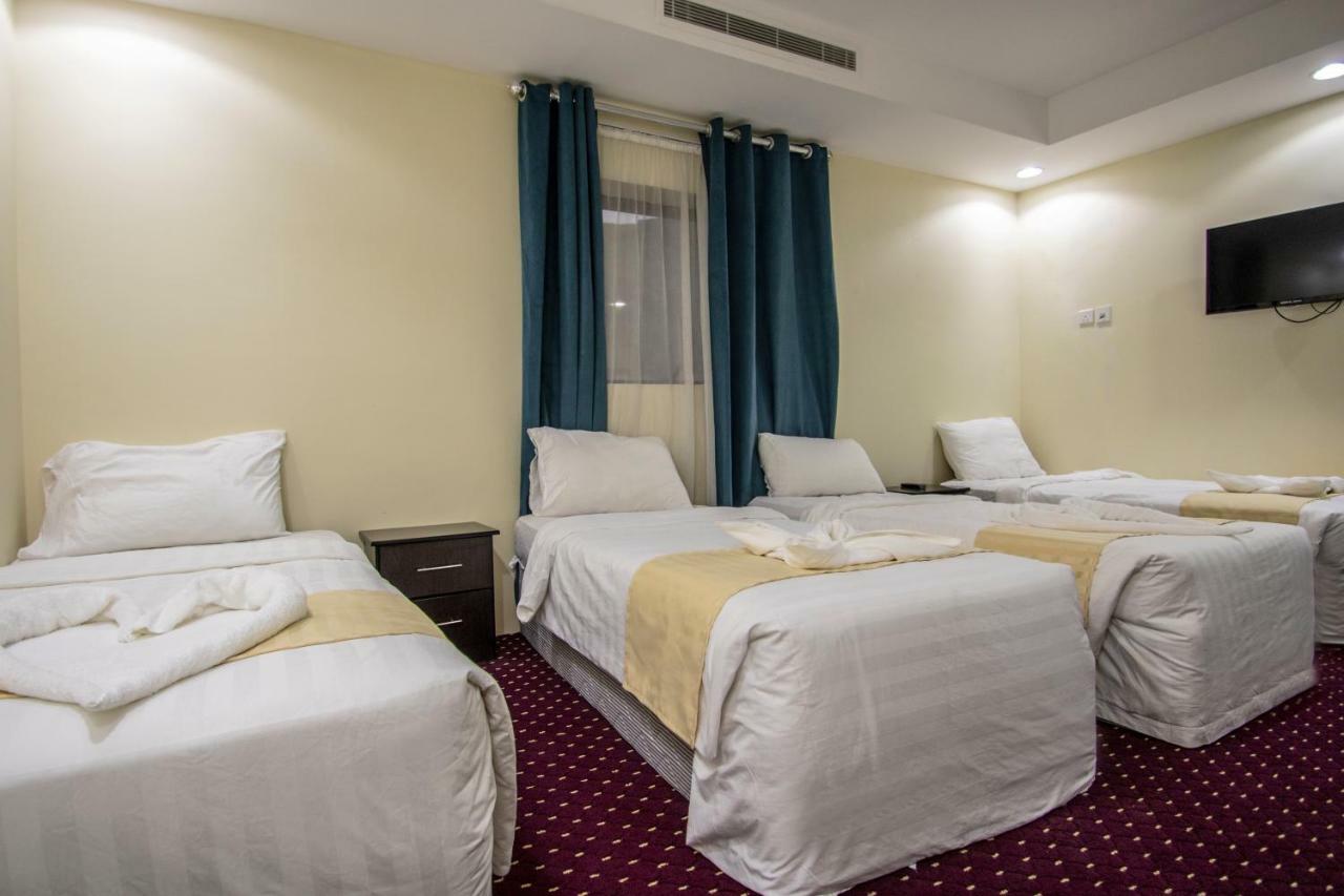 Concrete Al Dana Hotel *