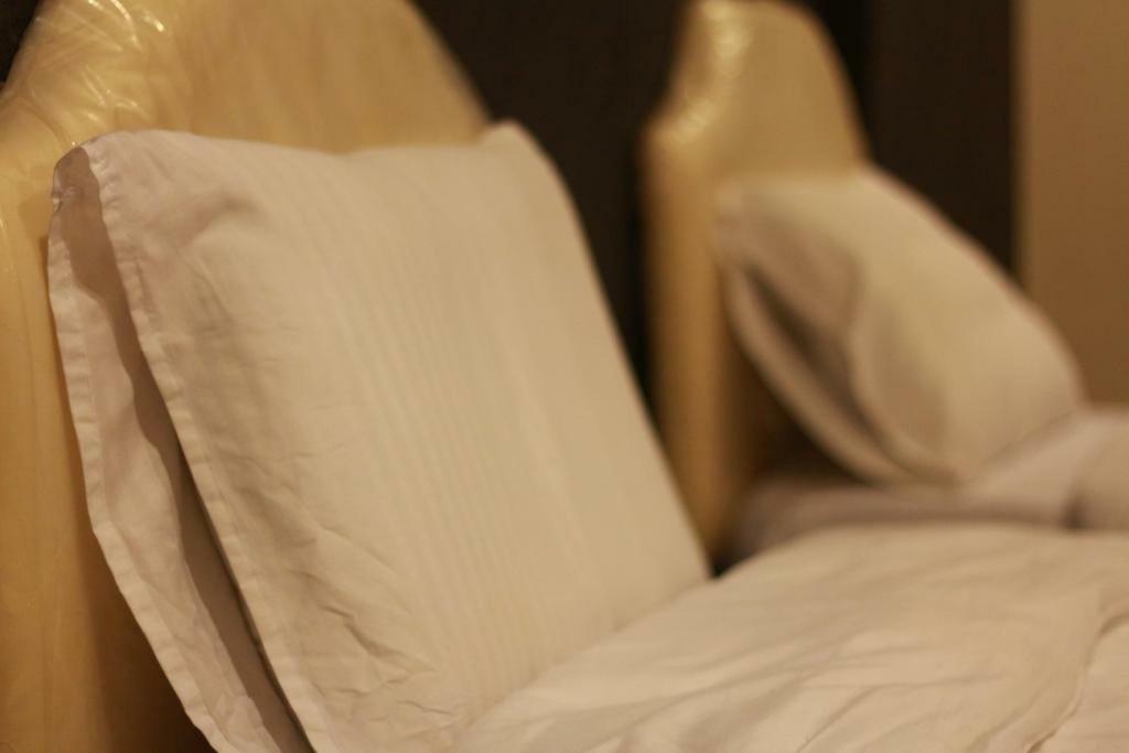 Hotel Aram Almasi Hotel