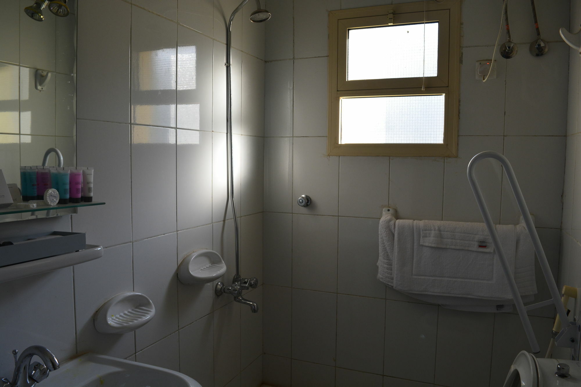 Alnahdi Furnished Apart 4*