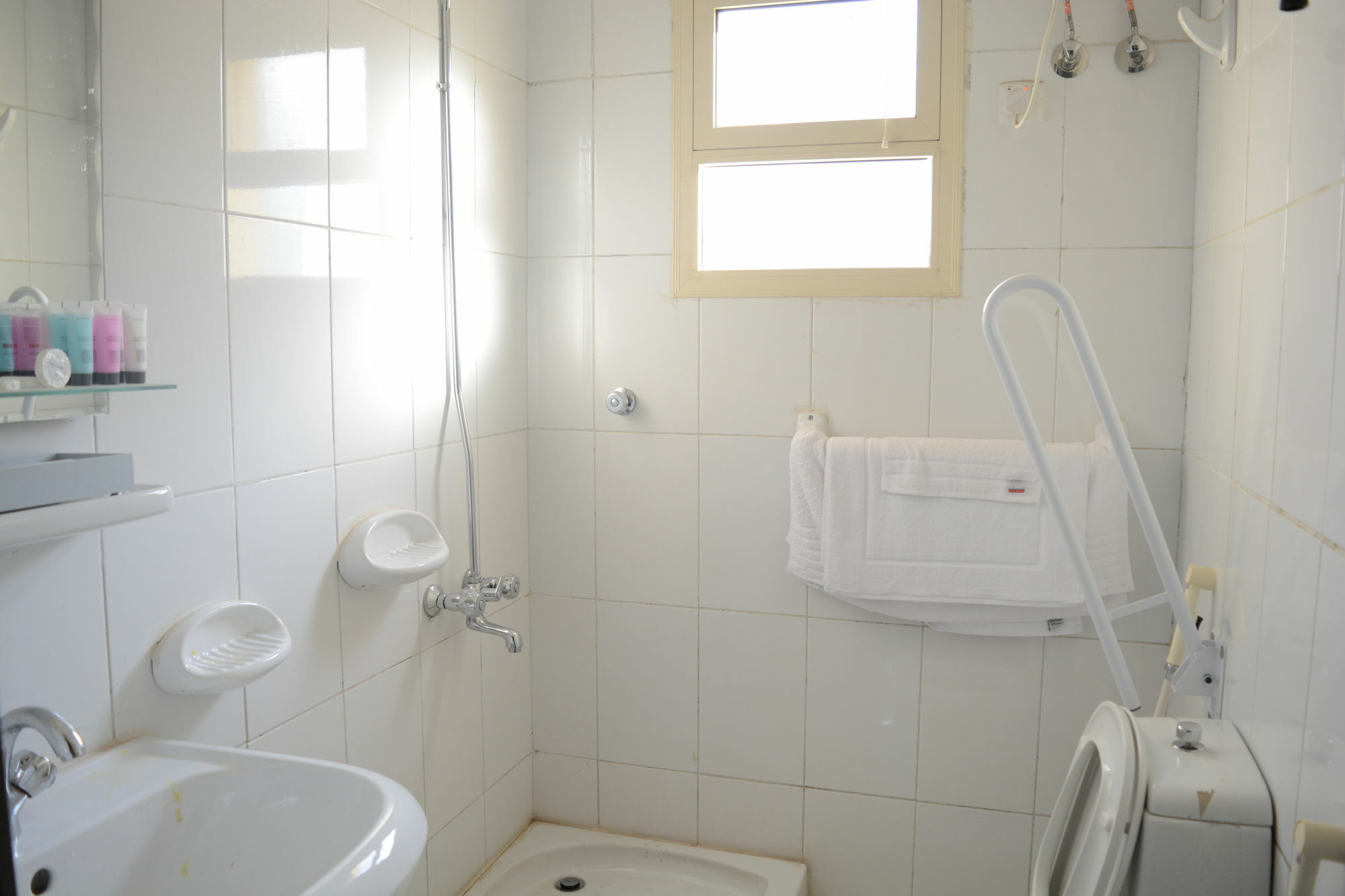 Alnahdi Furnished Apart 4*