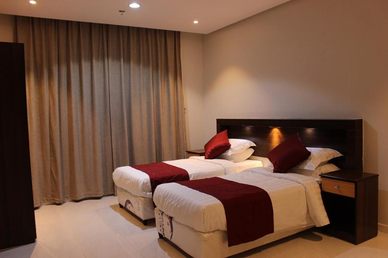 Ezwa House Hotel 3*